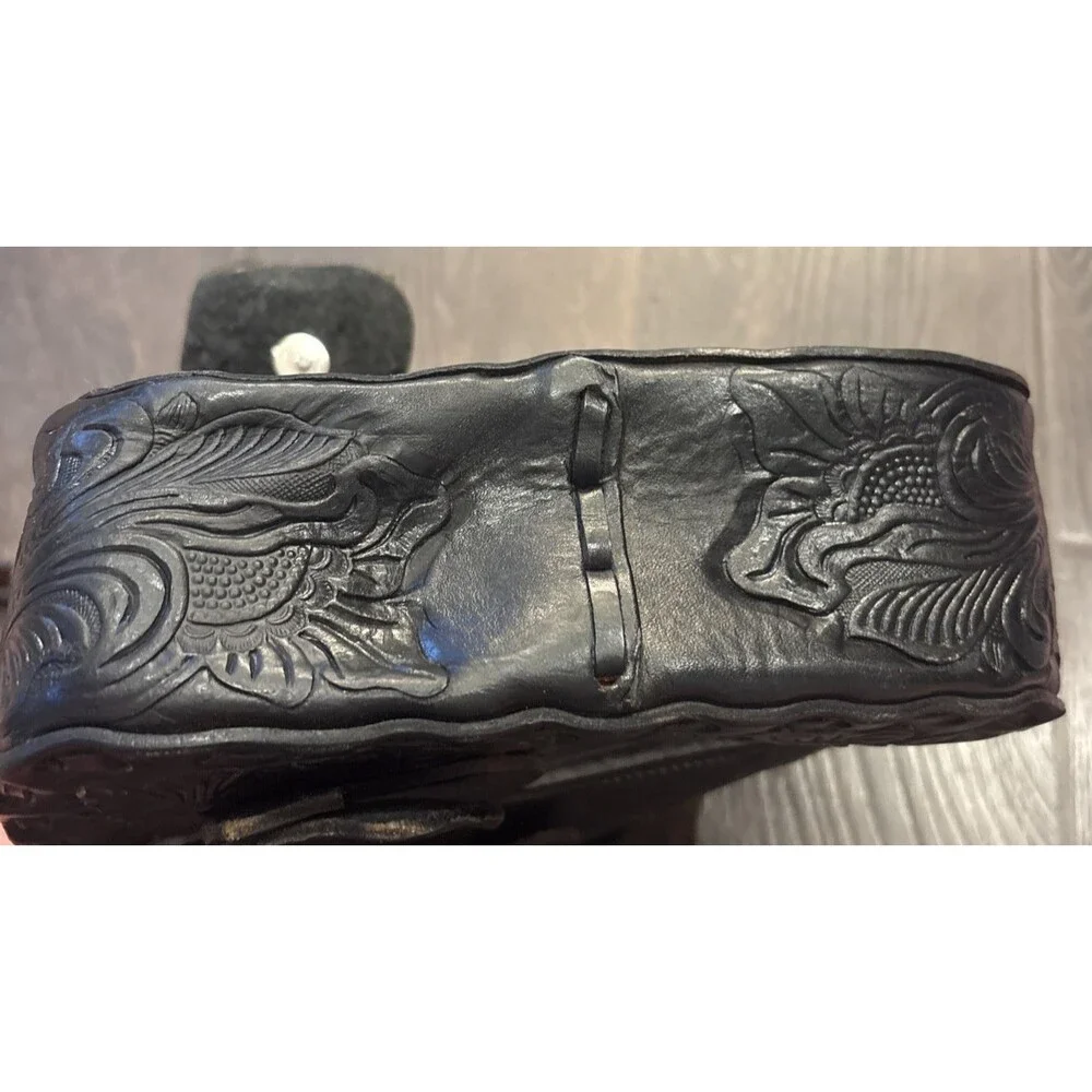 VTG Saddle Shearling Shoulder Bag Hand Crafted Tooled Leather